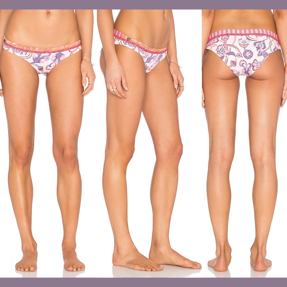 NWT Maaji Amusing Muse Signature Bikini Bottom Sma